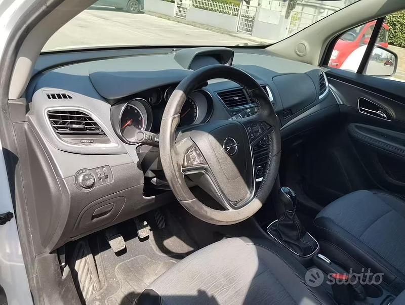 Usata Opel Mokka 130 CV (95 kW) 2015 Bianco SUV