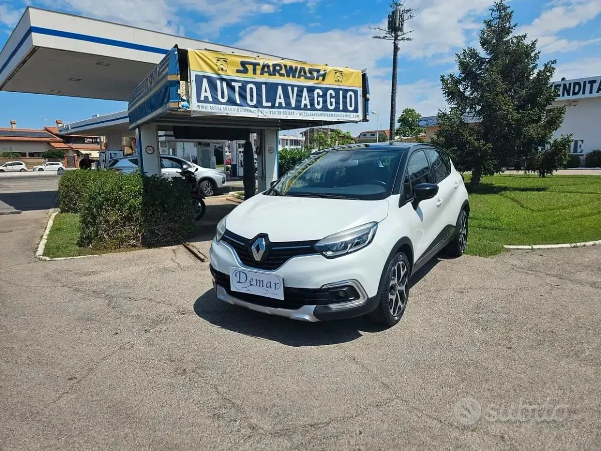 Usata Renault Captur Intens 90 CV (66 kW) 2018 Bianco SUV