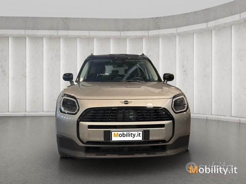Usata Mini Countryman Classic 169 CV (124 kW) 2025 Argento SUV
