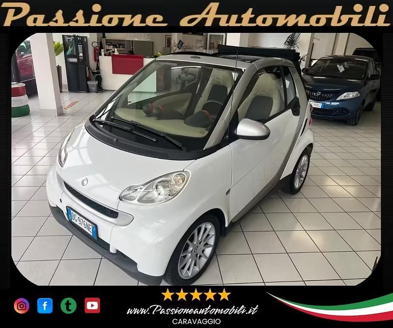 Usata Smart ForTwo Cabrio Passion 70 CV (51 kW) 2007 Bianco Cabrio