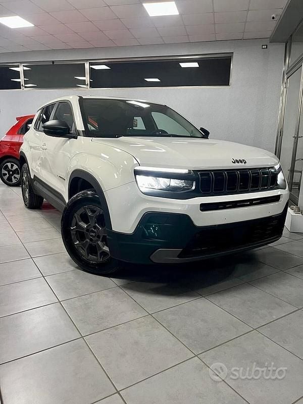 Usata Jeep Avenger Longitude 101 CV (74 kW) 2023 Bianco SUV