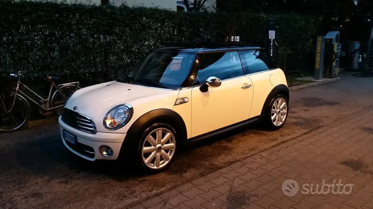 Usata Mini Cooper D 109 CV (80 kW) 2009 Bianco Utilitaria