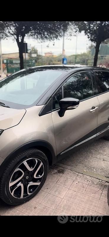 Usata Renault Captur 110 CV (80 kW) 2014 Nero SUV