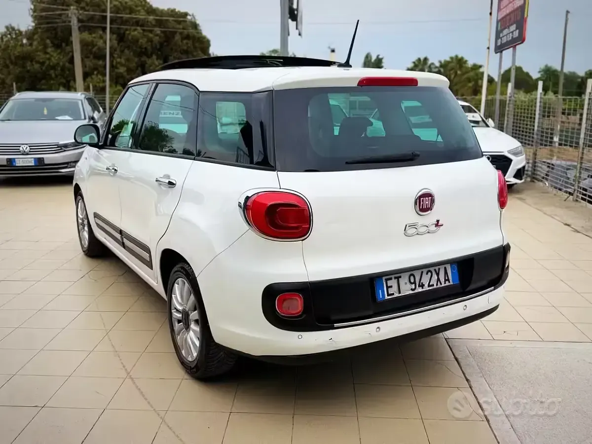 Usata Fiat 500L Lounge 120 CV (88 kW) 2014 Bianco Monovolume