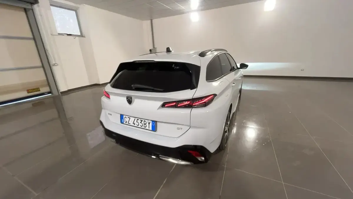 Usata Peugeot 308 SW GTi 136 CV (100 kW) 2025 Bianco okenite  metalliz Station wagon