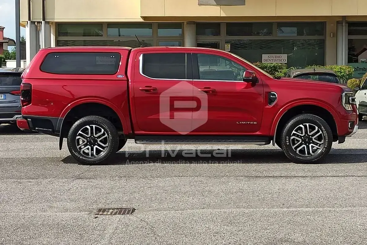 Usata Ford Ranger Limited 204 CV (150 kW) 2023 Rosso Pick-up