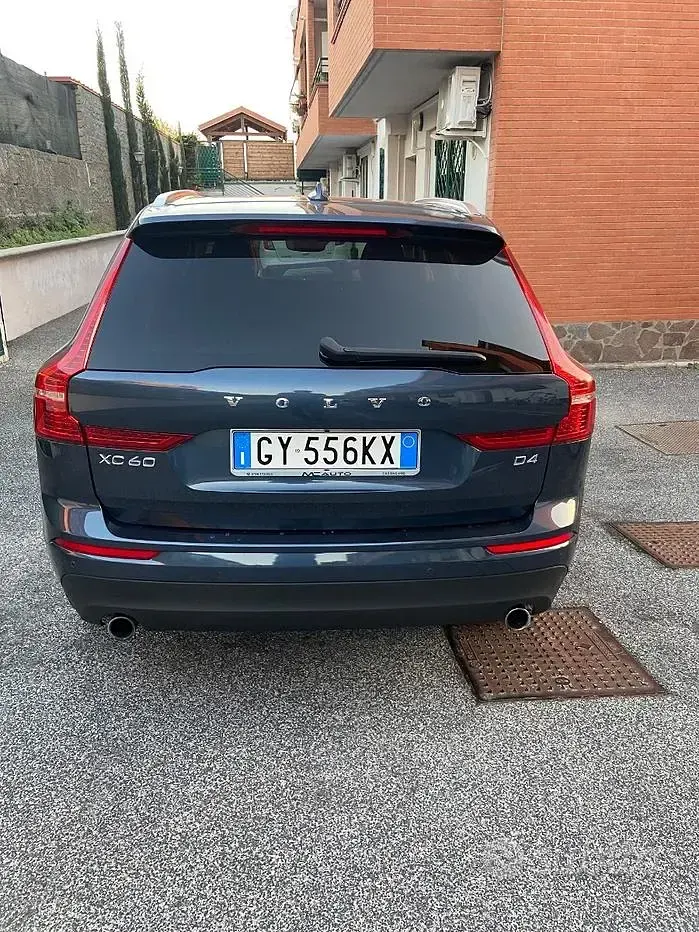 Usata Volvo XC60 190 CV (139 kW) 2020 Blu SUV