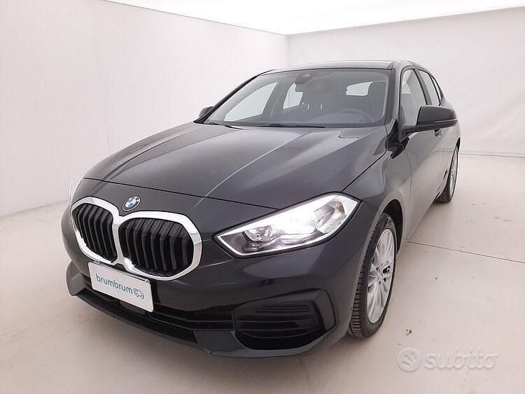 Nero Usata 2022 BMW 120 Advantage Due volumi | 22.590 € (Ottimo prezzo) - Immagine 1/4