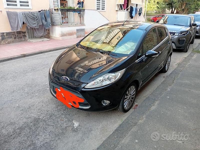 Usata Ford Fiesta 80 CV (58 kW) 2009 Nero Utilitaria