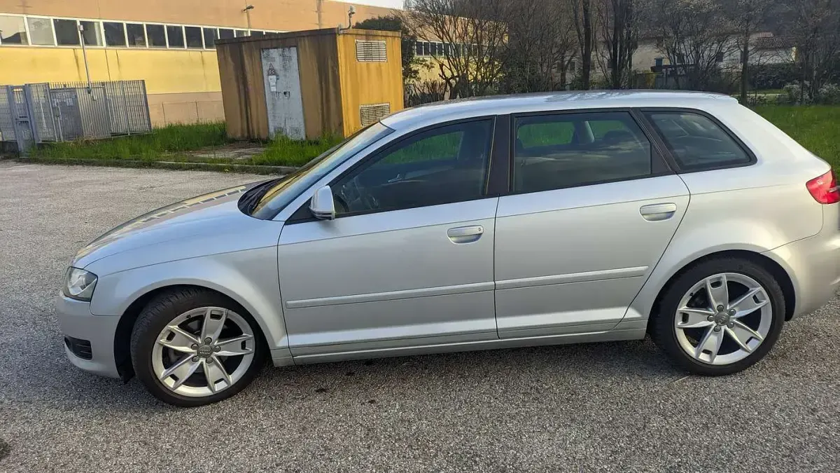 Usata Audi A3 Ambition 125 CV (91 kW) 2009 Grigio Utilitaria