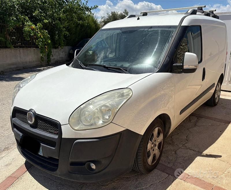 Usata Fiat Doblò 105 CV (77 kW) 2010 Bianco Monovolume