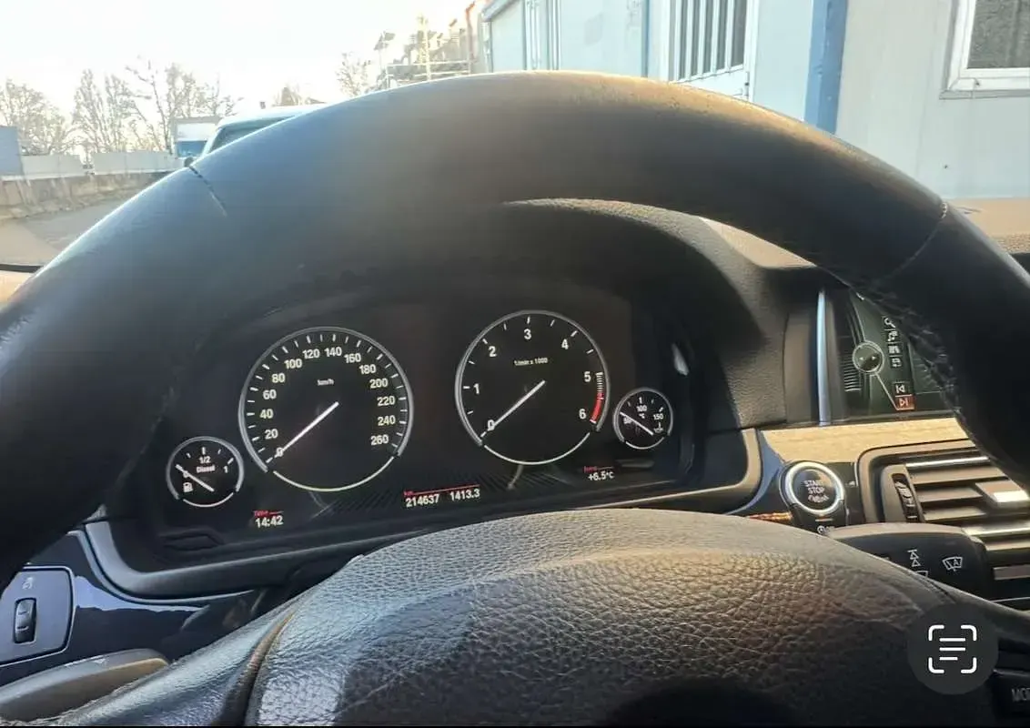 Begagnad BMW 520 184 HK (135 kW) 2014 Blå Kombi