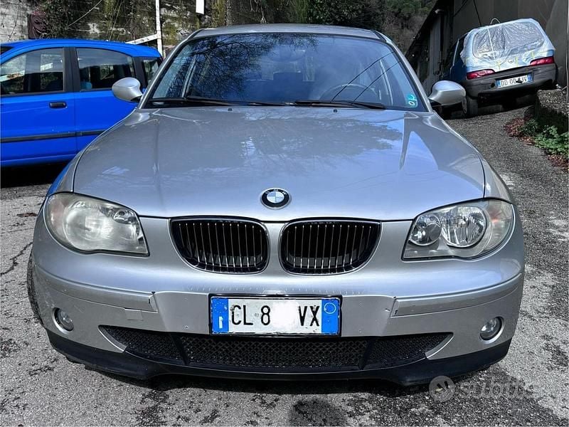 Usata BMW 116 116 CV (85 kW) 2005 Grigio Utilitaria