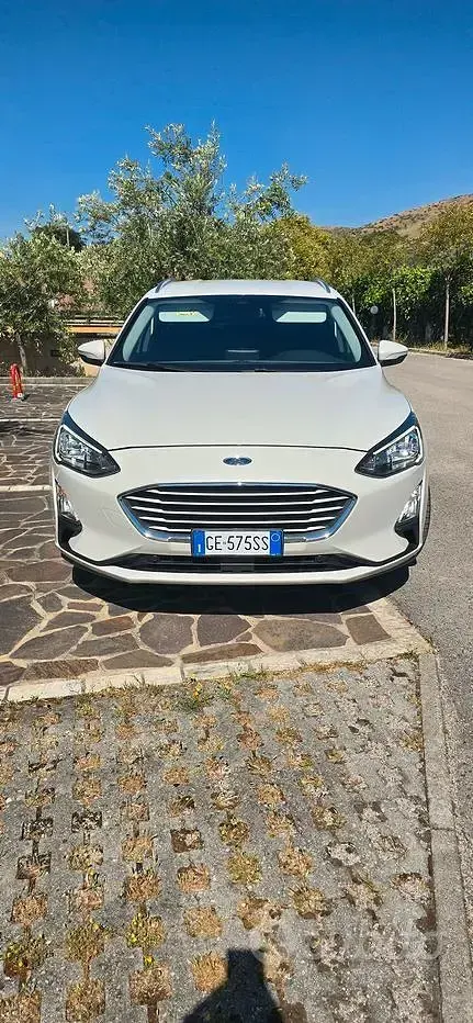 Usata Ford Focus 120 CV (88 kW) 2021 Bianco Station wagon