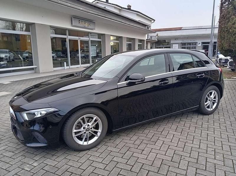 Usata Mercedes A160 Premium 95 CV (69 kW) 2020 Nero Berlina