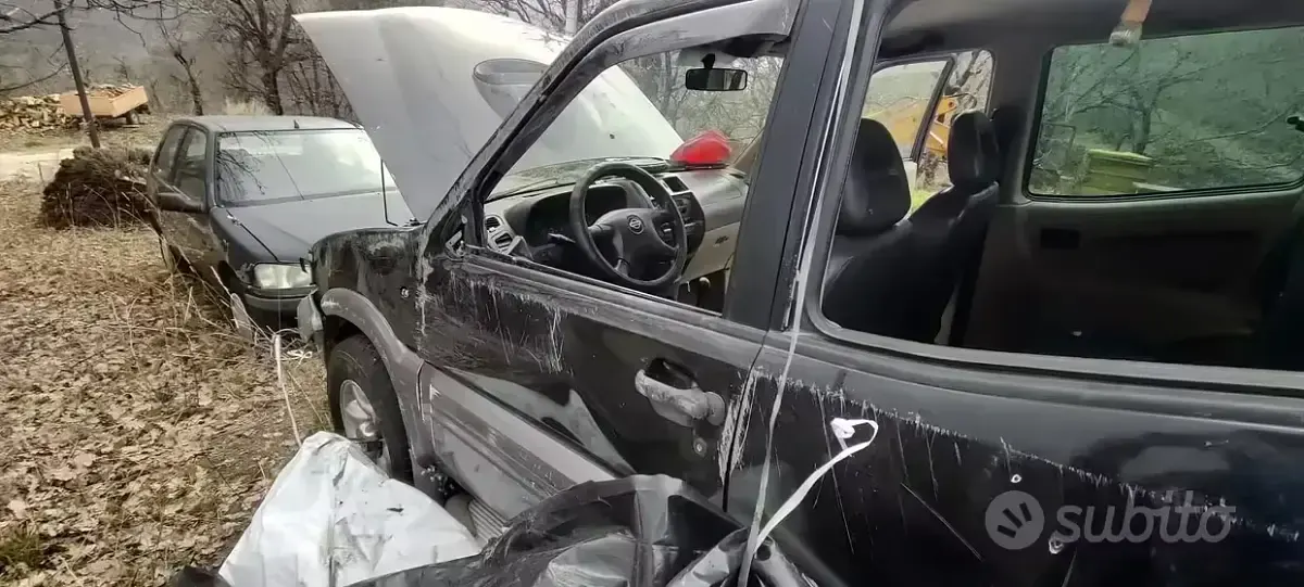 Usata Nissan Terrano 101 CV (74 kW) 2001 Nero SUV