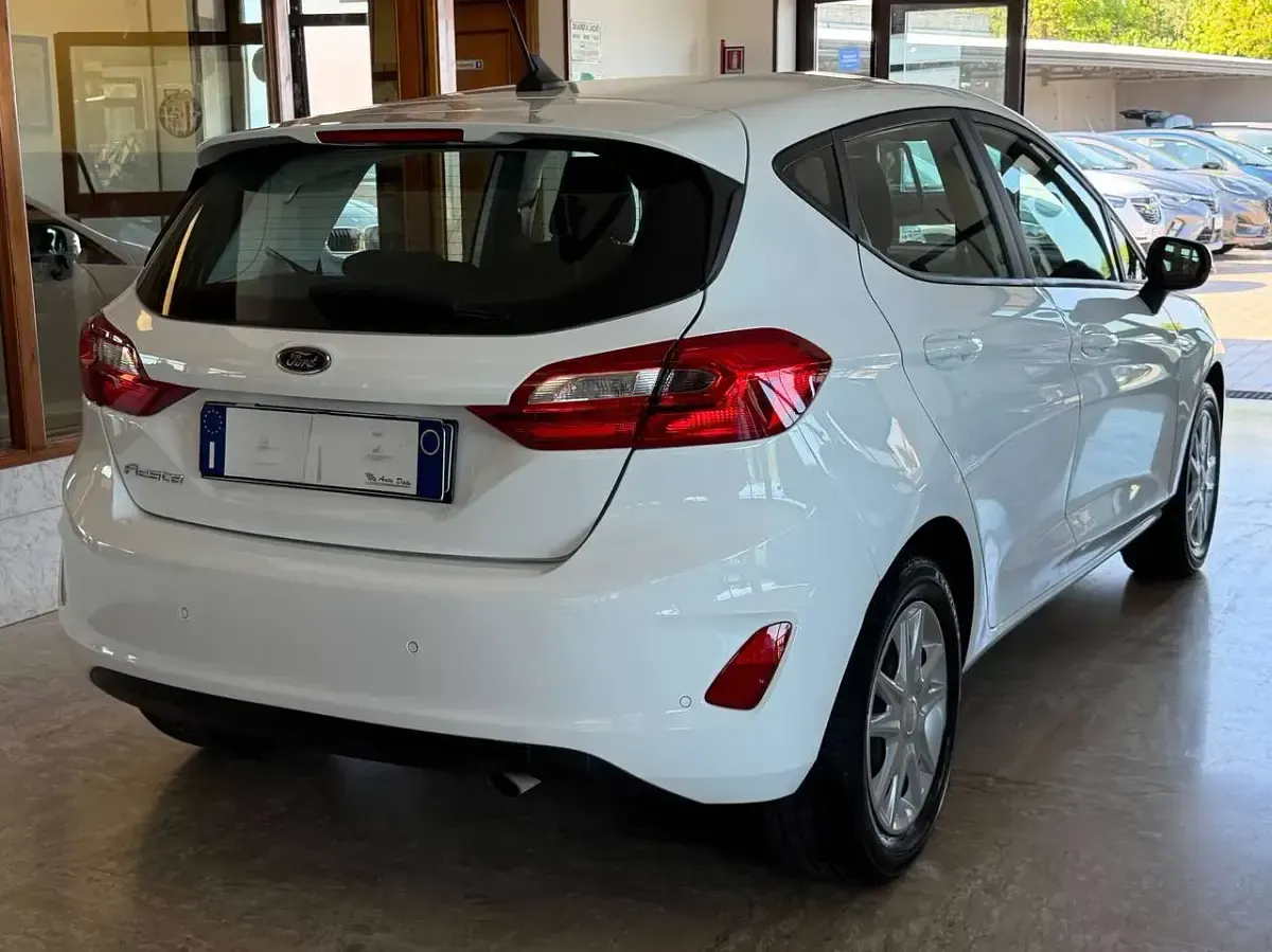 Usata Ford Fiesta Business Edition 86 CV (63 kW) 2020 Bianco Utilitaria