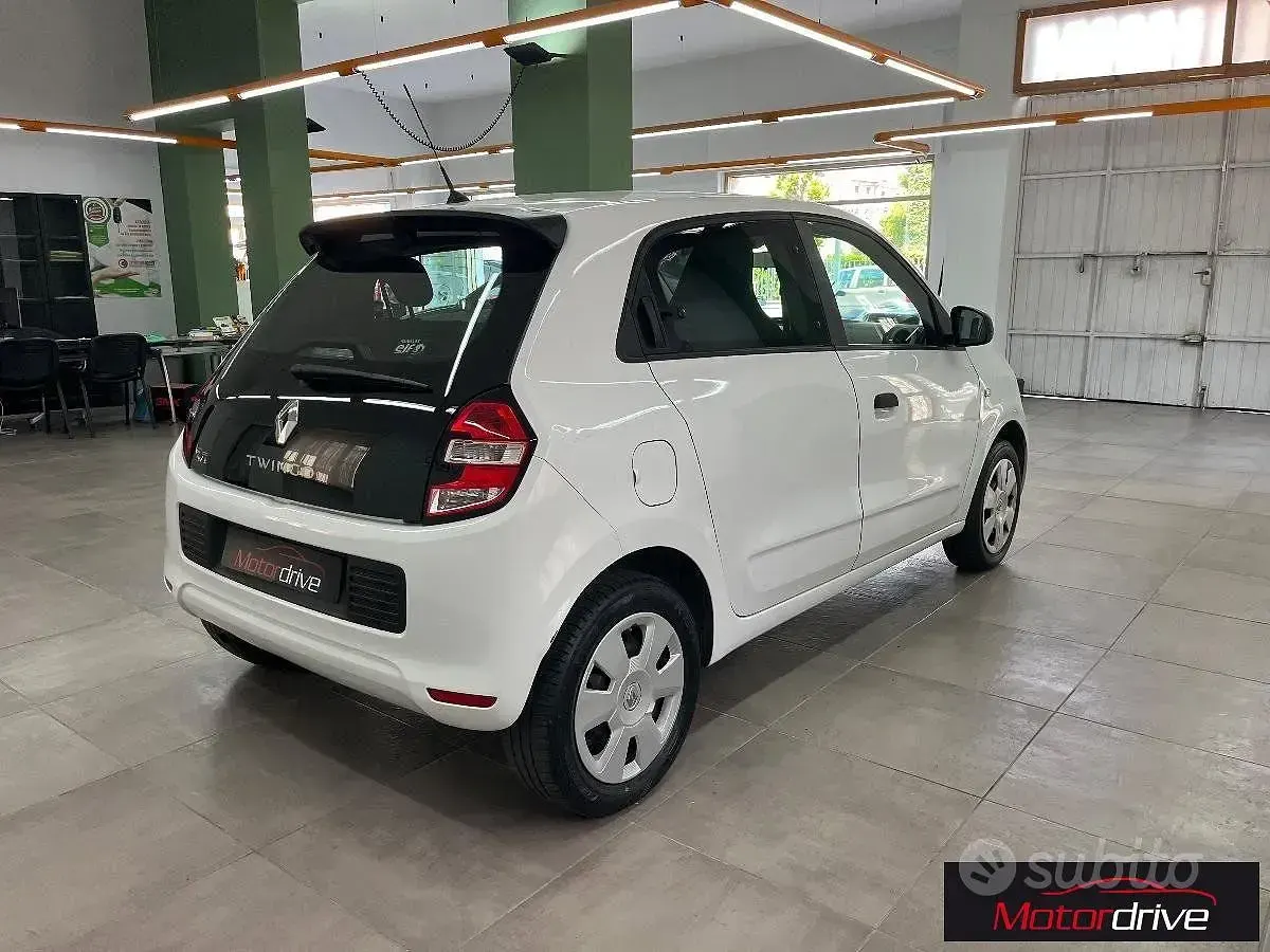 Usata Renault Twingo Life 69 CV (50 kW) 2018 Bianco Utilitaria