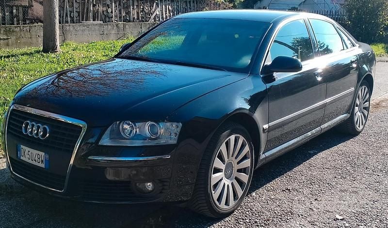 Nero Usata 2007 Audi A8 Berlina | 8000 € (Buon prezzo) - Immagine 1/4