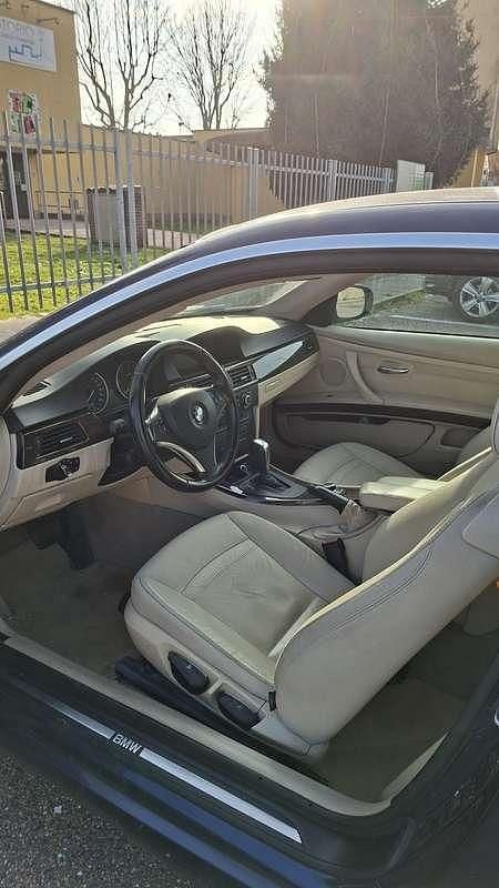 Usata BMW 320 184 CV (135 kW) 2010 Coupé