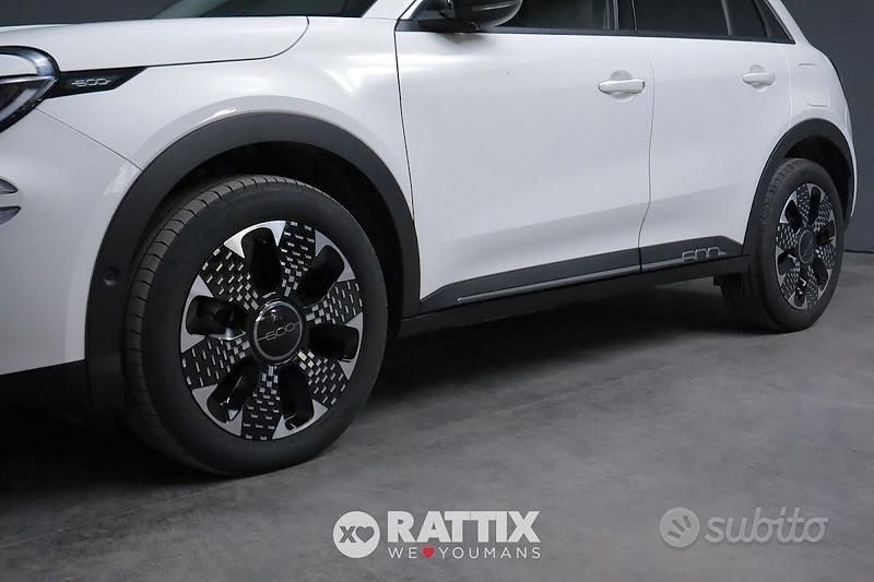 Usata Fiat 600 La Prima 110 CV (80 kW) 2025 Bianco gelato pastello SUV