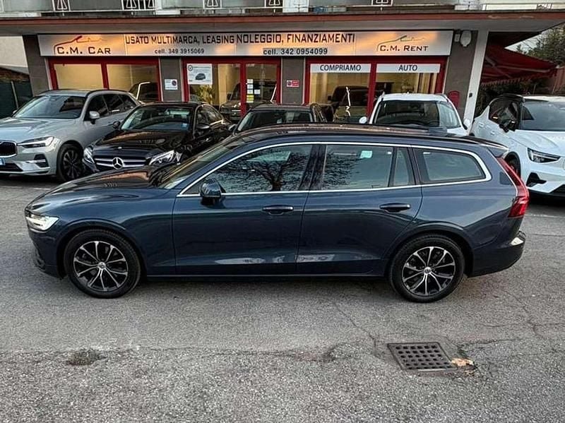 Usata Volvo V60 Business Edition 197 CV (144 kW) 2021 Blu/azzurro Station wagon