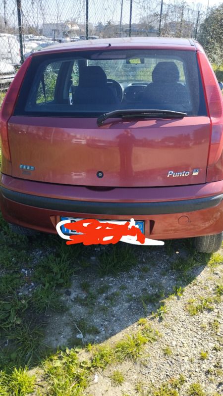 Usata Fiat Punto 60 CV (44 kW) 2002 Rosso Utilitaria