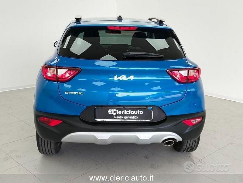 Usata Kia Stonic GT-Line 120 CV (88 kW) 2024 Blu/azzurro SUV