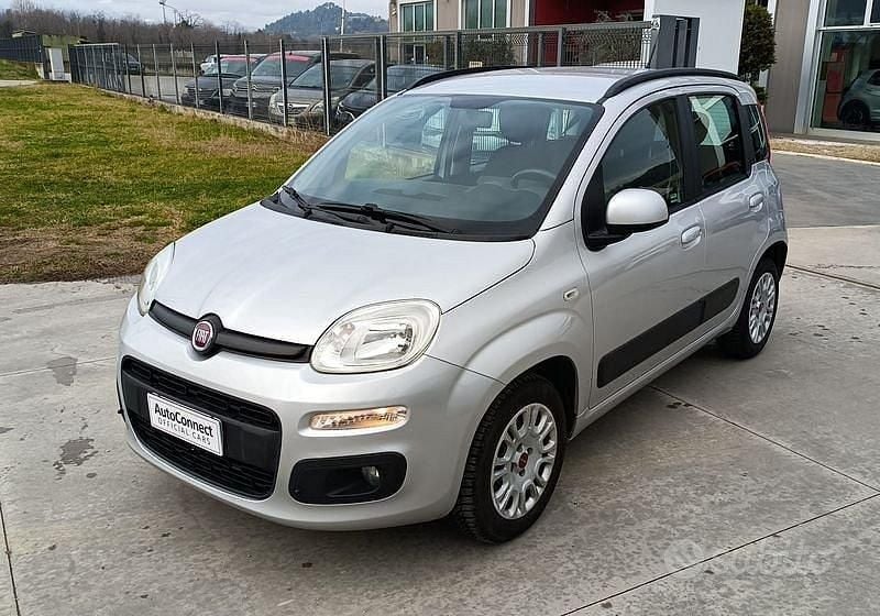 Usata Fiat Panda Lounge 69 CV (50 kW) 2019 Grigio Utilitaria