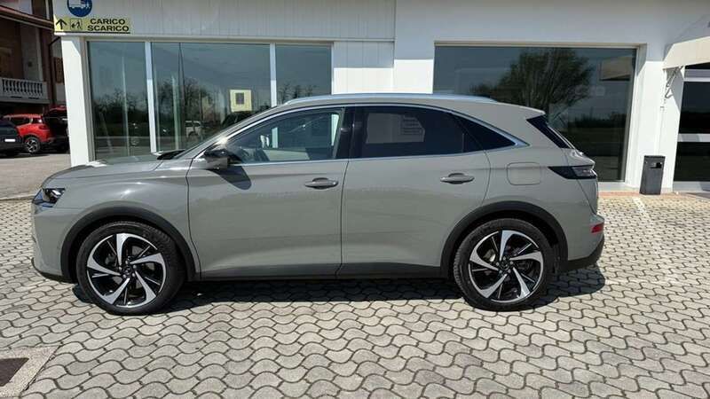 Usata DS Automobiles DS7 Crossback Opera 300 CV (220 kW) 2022 Grigio premiere SUV