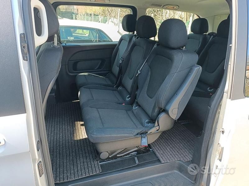 Usata Mercedes V220 Executive 163 CV (119 kW) 2015 Grigio Monovolume