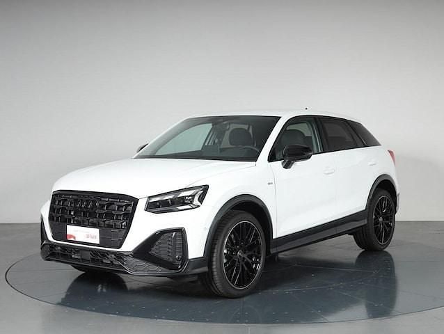 Usata Audi Q2 Ambiente 150 CV (110 kW) 2025 Bianco arkona SUV