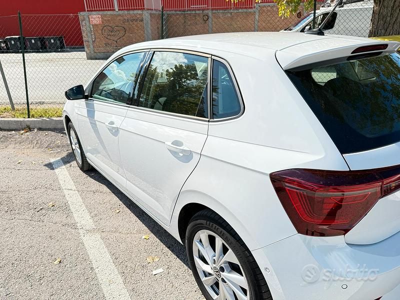 Usata VW Polo Style 90 CV (66 kW) 2024 Bianco Berlina