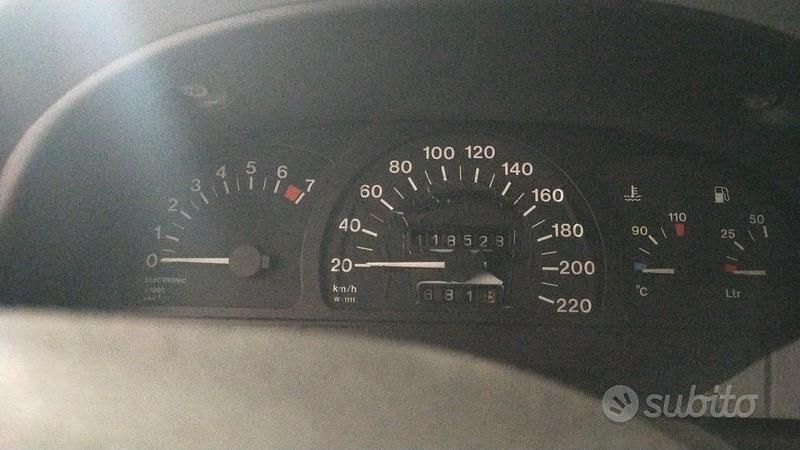 Usata Opel Astra 1993 Rosso Berlina