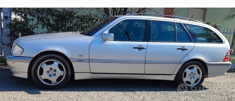 Begagnad Mercedes C230 193 HK (141 kW) 1999 Grå Kombi