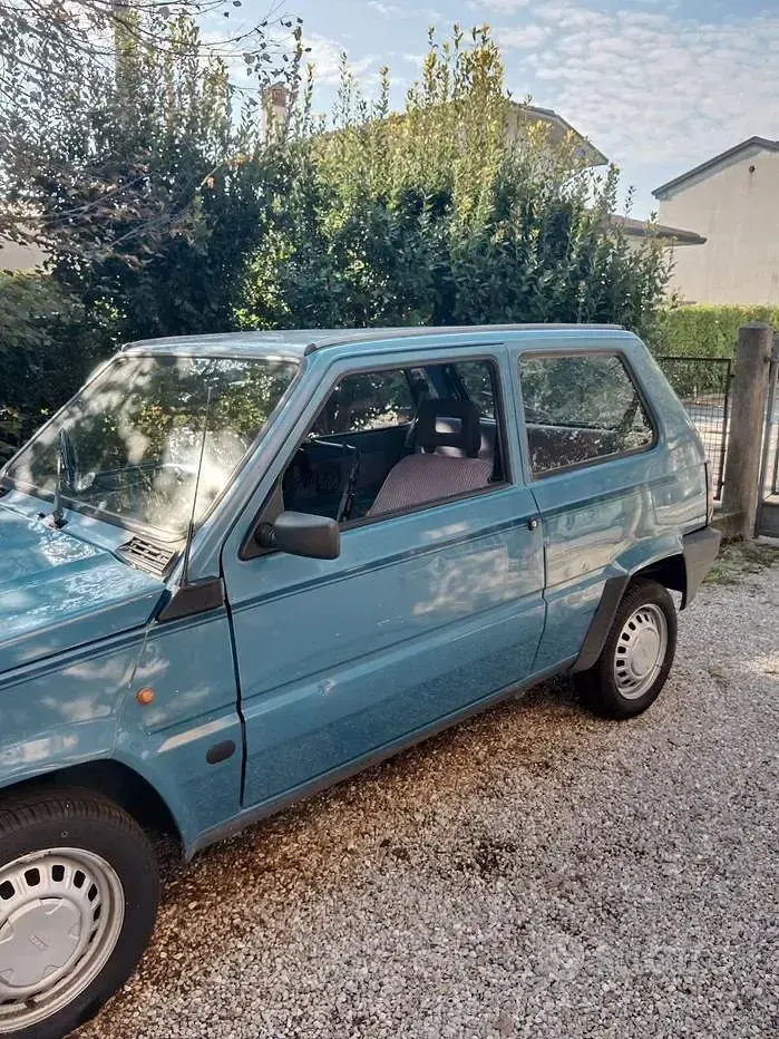 Usata Fiat Panda Young 34 CV (25 kW) 1989 Blu/azzurro Utilitaria