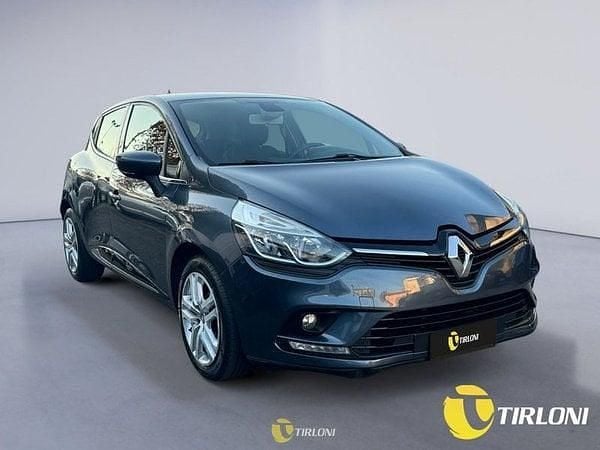 Grigio scuro Usata 2017 Renault Clio IV Zen Utilitaria | 8450 € (Buon prezzo) - Immagine 1/4
