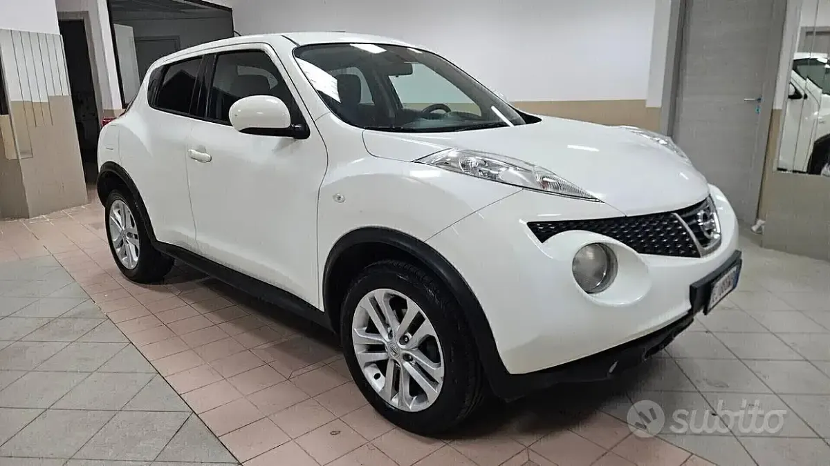 Usata Nissan Juke Tekna 110 CV (80 kW) 2011 Bianco SUV