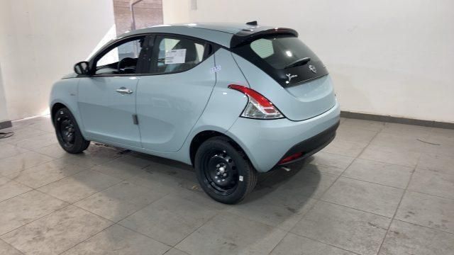 Usata Lancia Ypsilon Silver 69 CV (50 kW) 2023 Verde Utilitaria