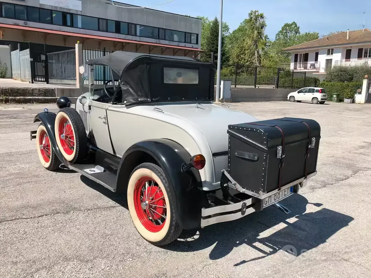 Usata Ford Model A 80 CV (58 kW) 1970 Grigio Cabrio