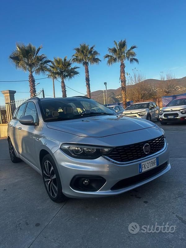 Usata Fiat Tipo Lounge 119 CV (87 kW) 2017 Grigio Station wagon