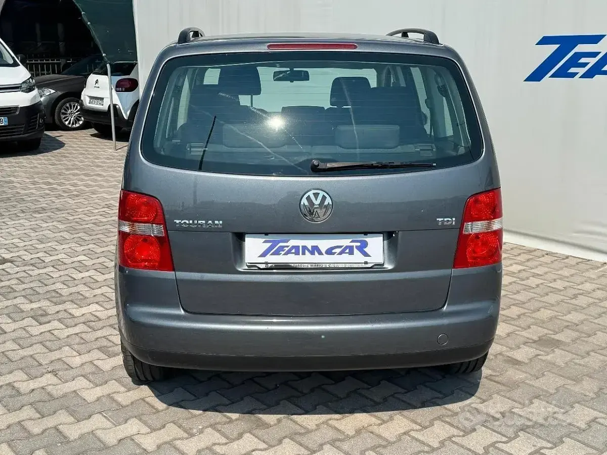 Usata VW Touran 101 CV (74 kW) 2003 Grigio Monovolume