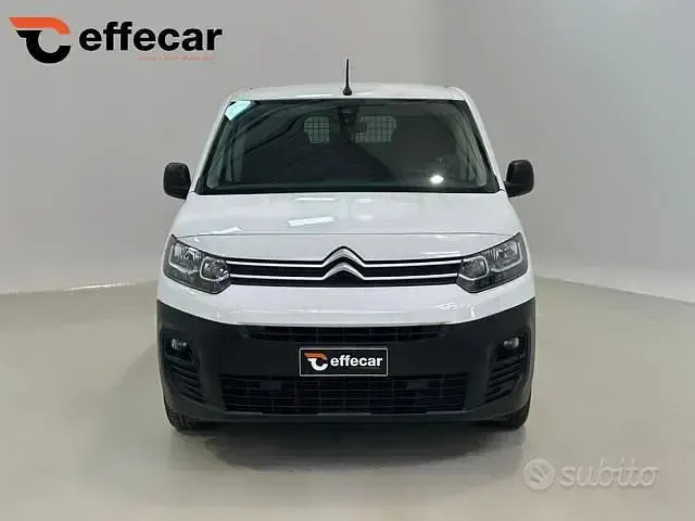 Usata Citroën Berlingo 102 CV (75 kW) 2021 Bianco Monovolume
