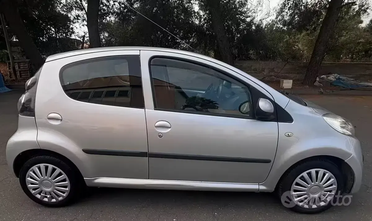 Usata Citroën C1 54 CV (39 kW) 2006 Grigio Utilitaria