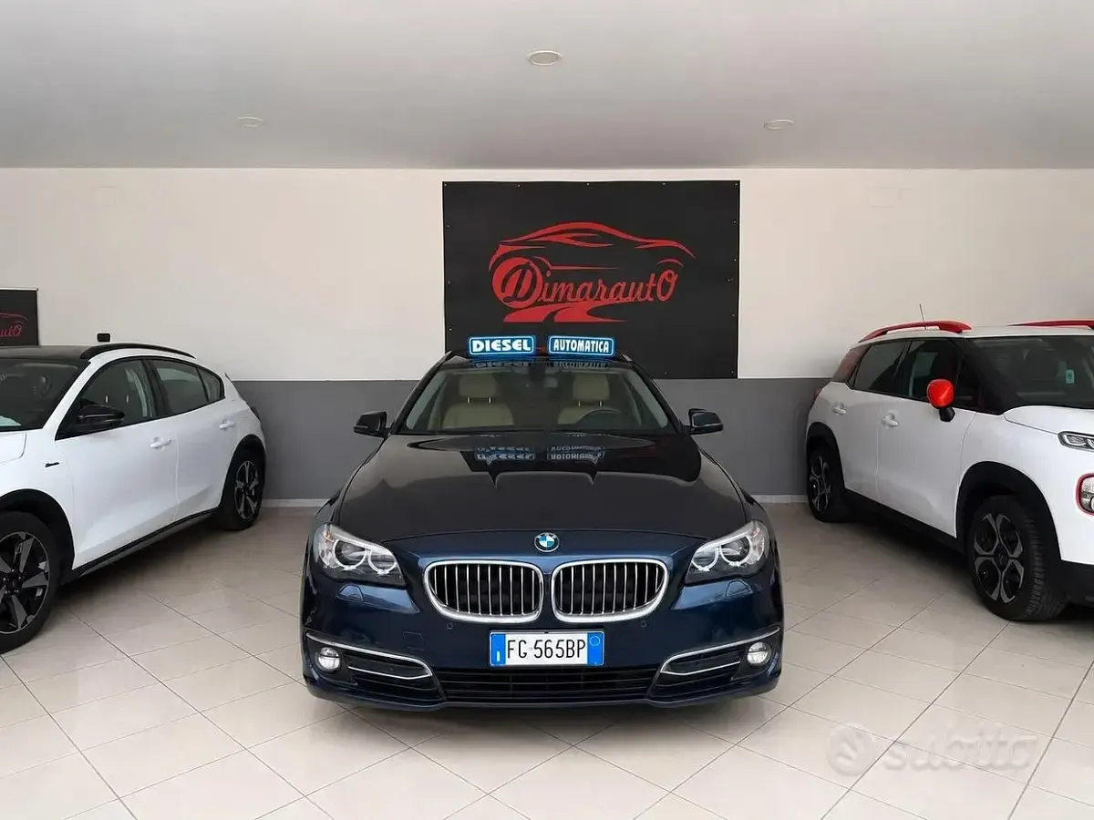 Usata BMW 520 Comfort Edition 190 CV (139 kW) 2017 Blu Station wagon