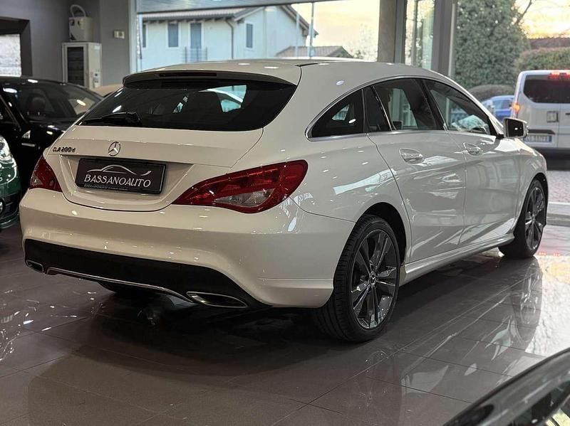 Usata Mercedes CLA200 Shooting Brake 136 CV (100 kW) 2017 Bianco Station wagon