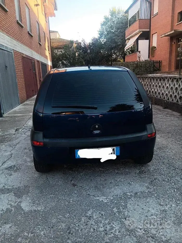 Usata Opel Corsa 58 CV (42 kW) 2003 Utilitaria