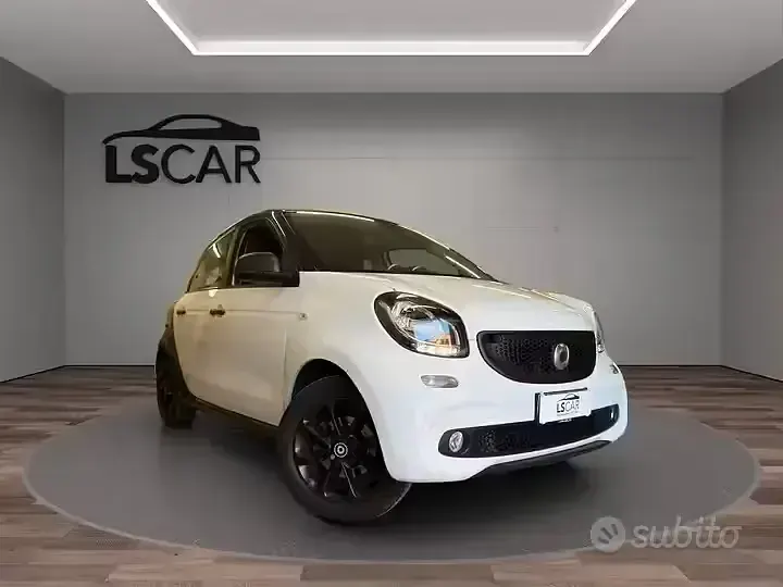 Begagnad Smart ForFour 71 HK (52 kW) 2017 Vit Halvkombi