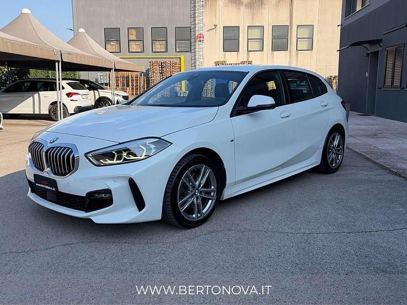 Usata BMW 116 M Sport 116 CV (85 kW) 2021 Bianco Utilitaria