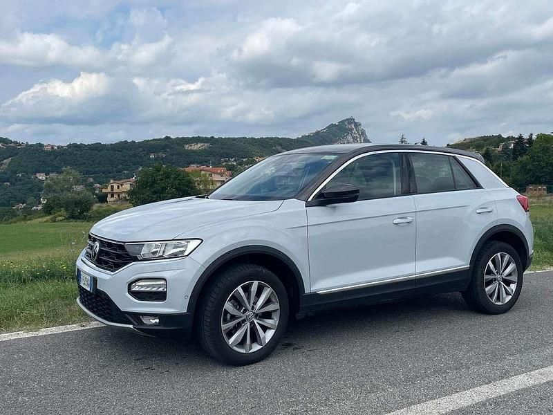 Usata VW T-Roc Style 116 CV (85 kW) 2019 Argento SUV